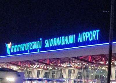 Tour van service in Thailand, airport transfer, transfer to tourist attractions all over Thailand, VIP van service 24 hours a day. number.   +66885239678  +66637494847